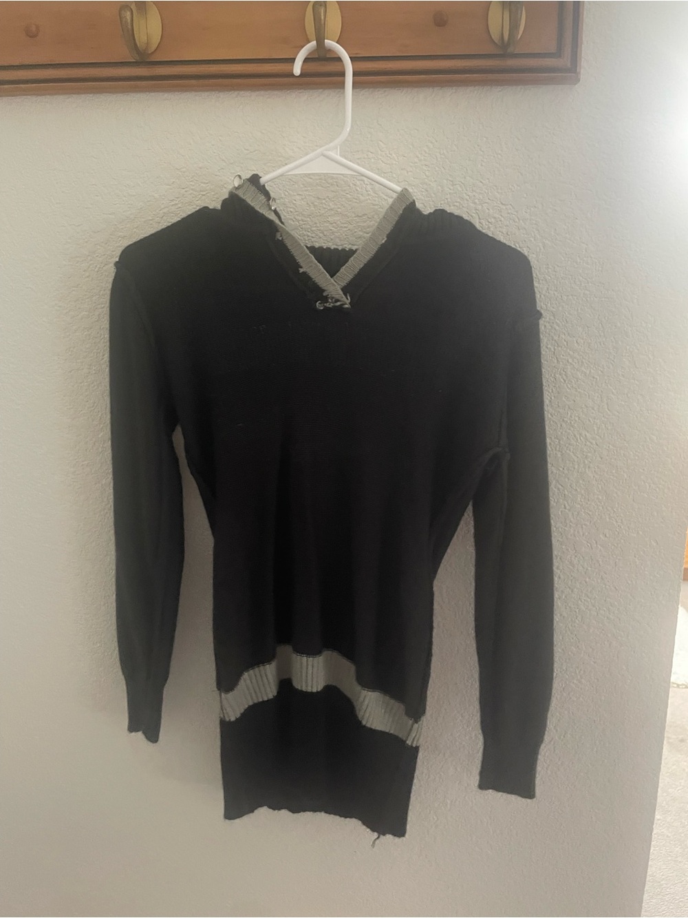 Men's Black Hooded Sweater with Contrast Trim